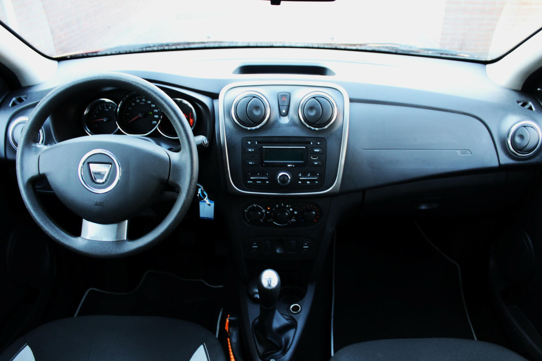 Dacia-Sandero-2