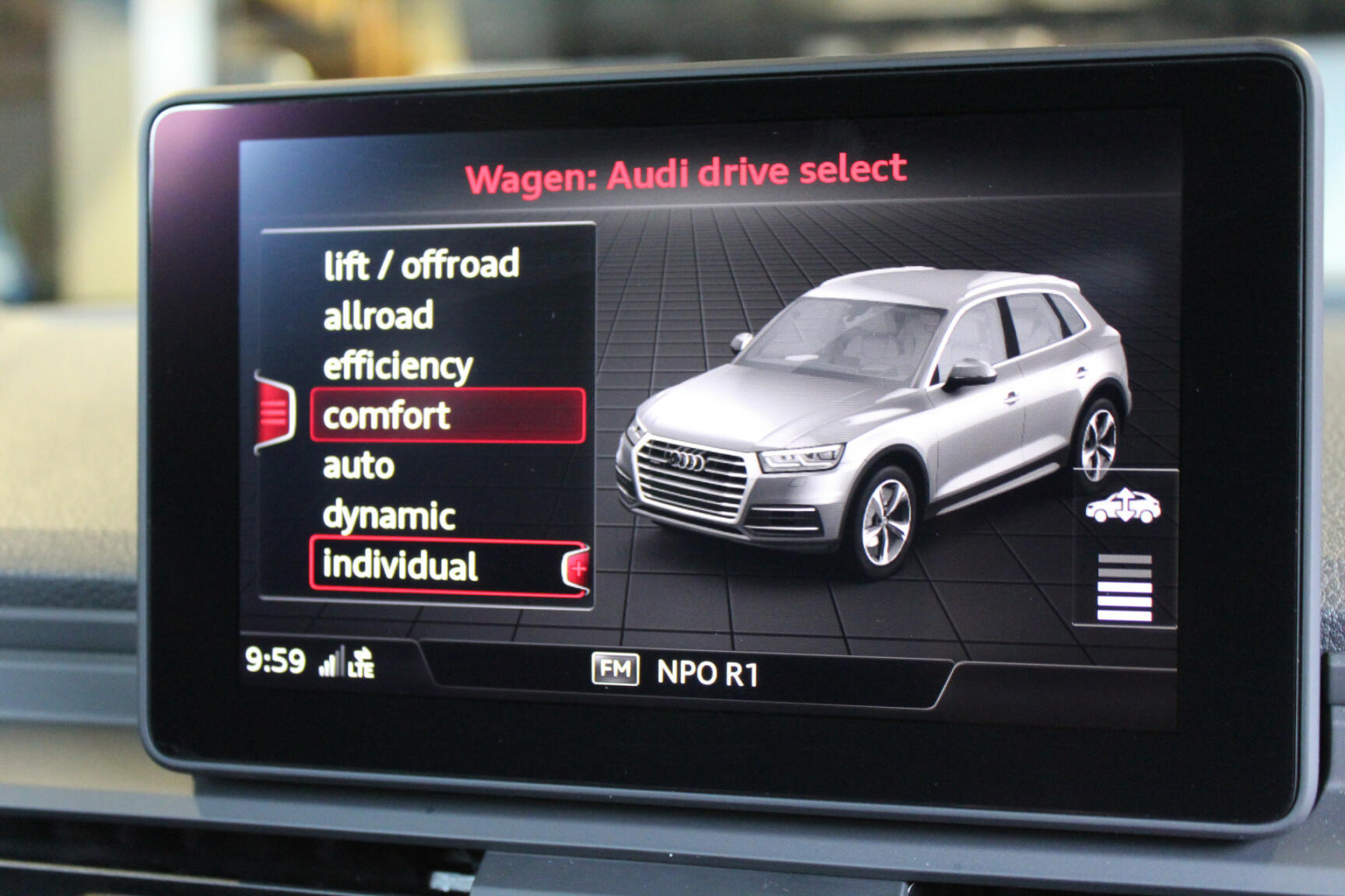 Audi-Q5-12